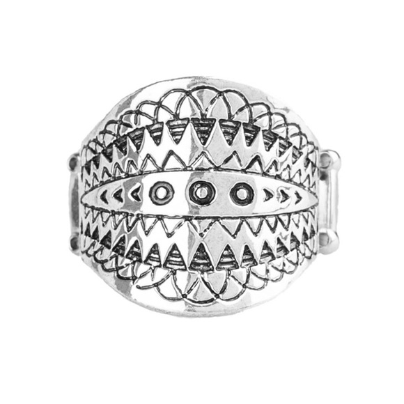 Ring - Picture 3 of 7